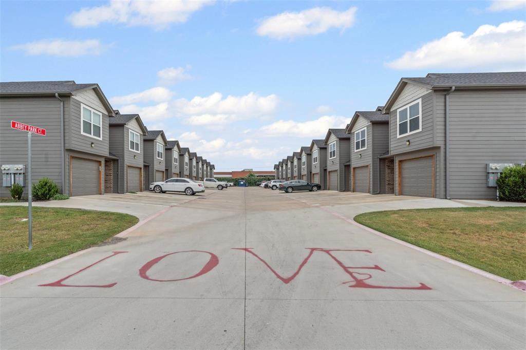 133 Abbey Park Court - Photo 1