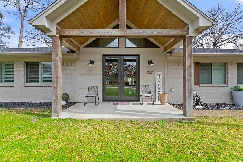 237 Hideaway Lane - Photo 1