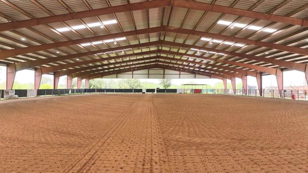 2046 County Rd 103 - Photo 1