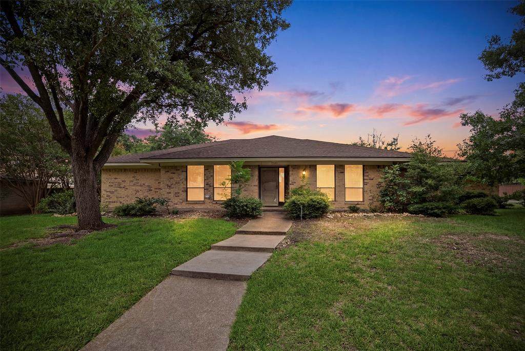 4537 Foxfire Way - Photo 1