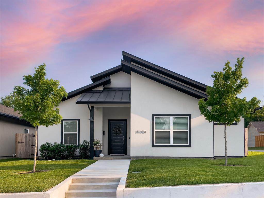 1108 Claude Street - Photo 1