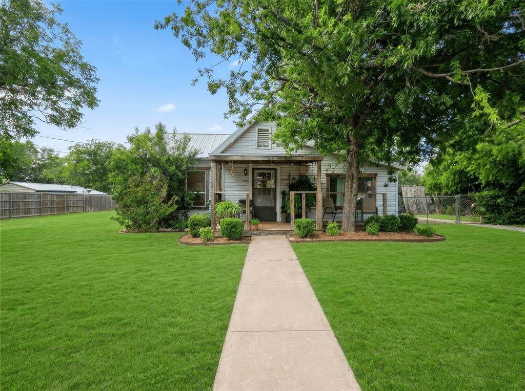 122 Harris Street - Photo 1