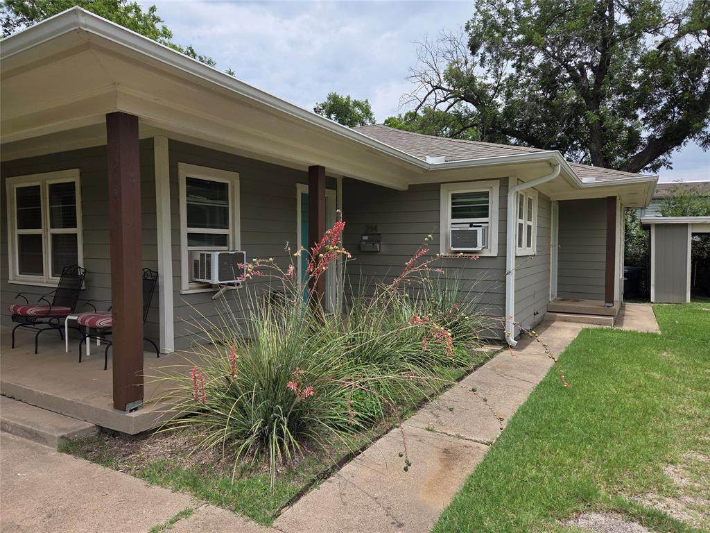 214-216 Jagoe - Photo 1