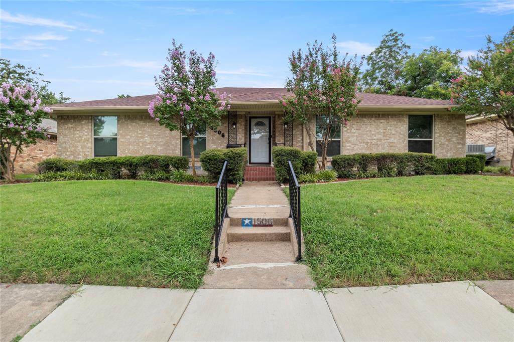 1506 Lexington Drive - Photo 1