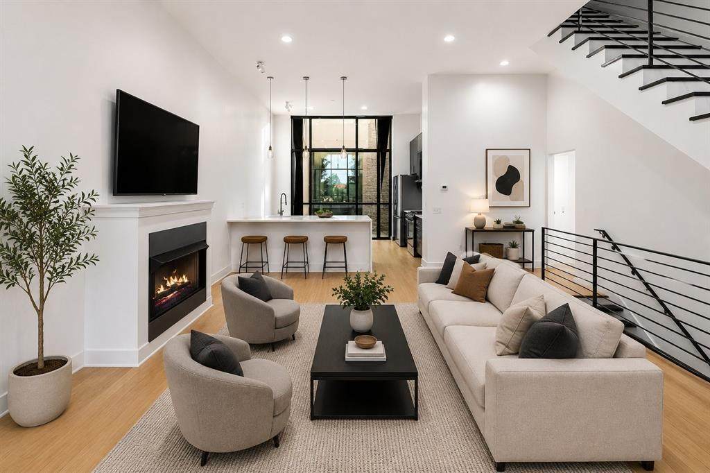 3200 Thomas Avenue - Photo 1