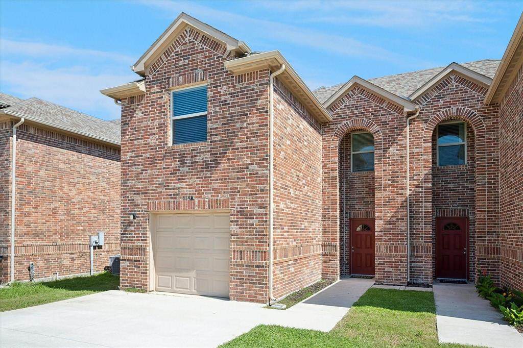 114 Wood Street - Photo 1