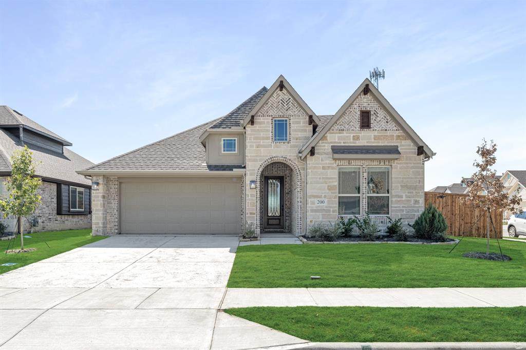 200 Sweetwater Drive - Photo 1