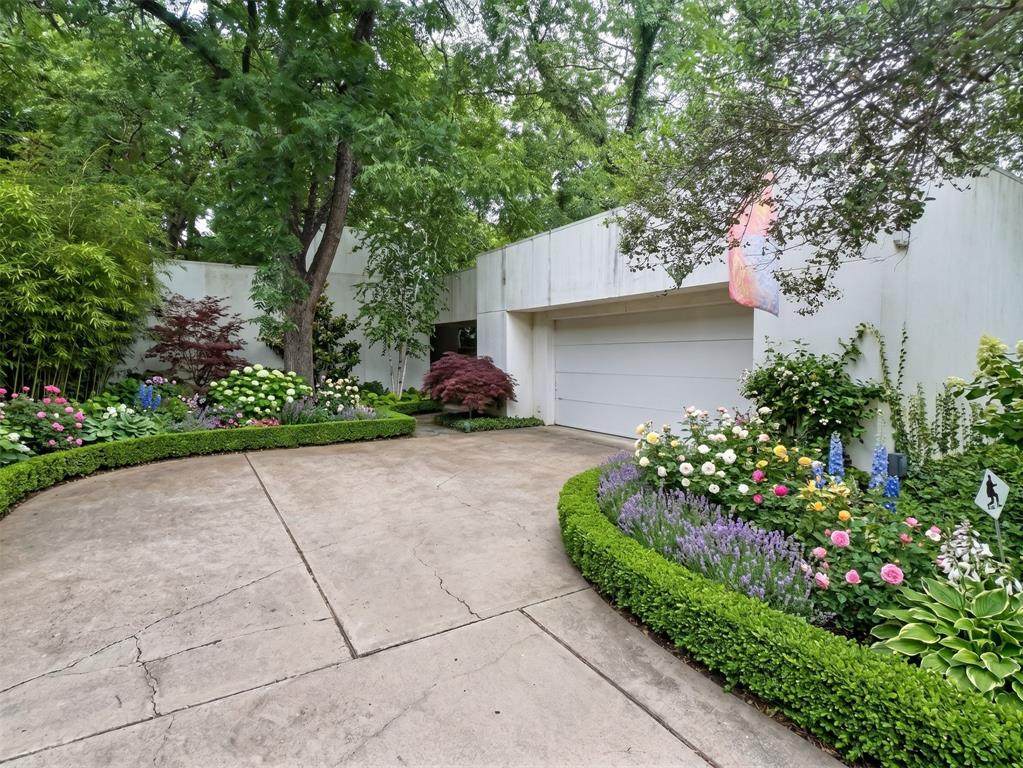 5108 Maple Springs Boulevard - Photo 1