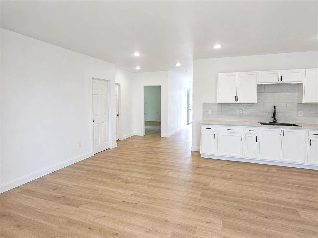 624 Griggs Avenue - Photo 1