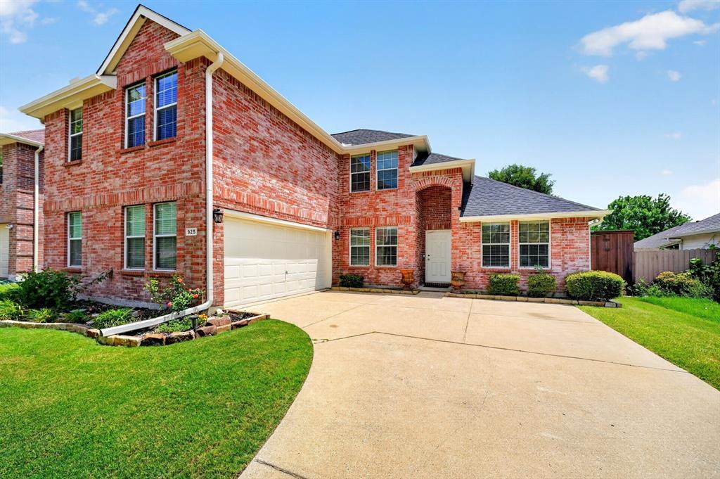 925 Cedar Creek Drive - Photo 1