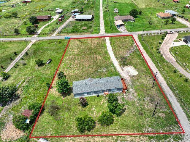 2736 County Road 2134 - Photo 1