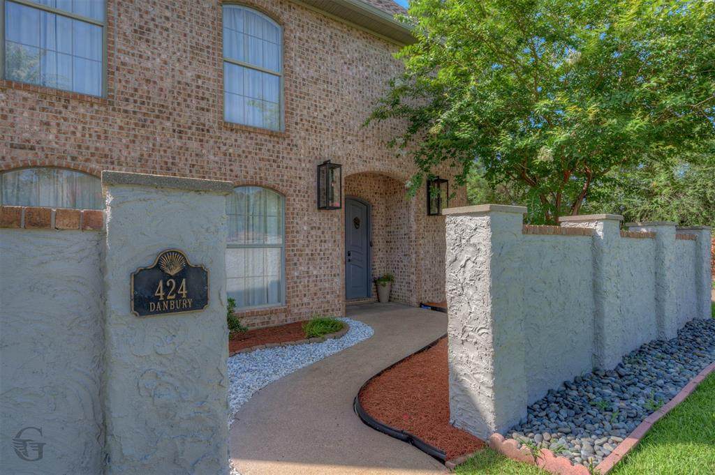 424 Danbury Drive - Photo 1