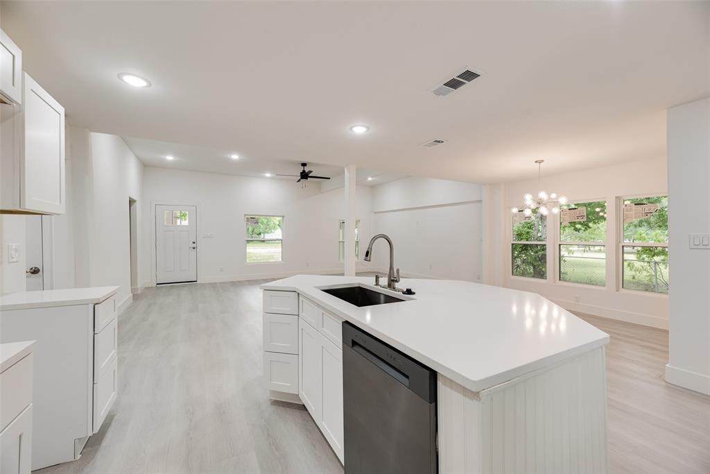 302 Newsom Road - Photo 1
