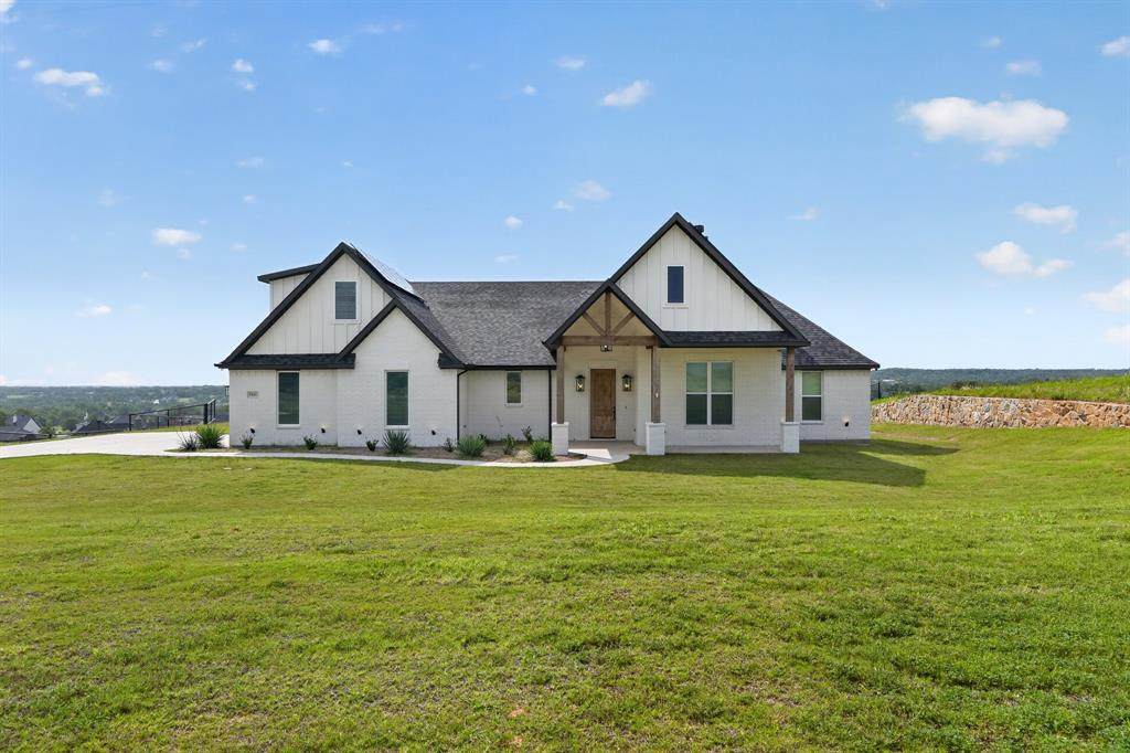 1040 Agnes - Photo 1
