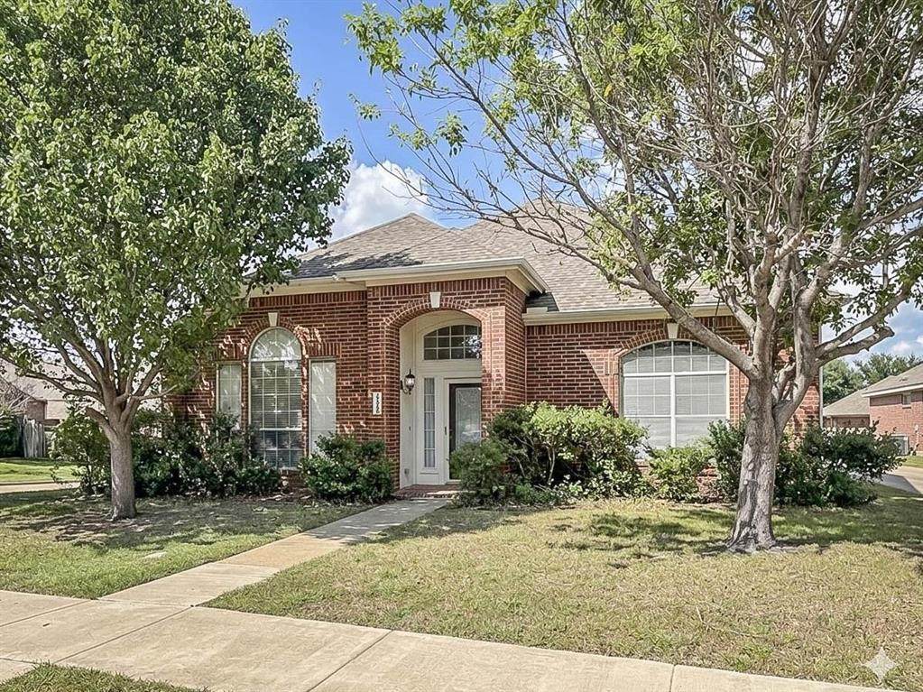 4500 Shadowridge Drive - Photo 1