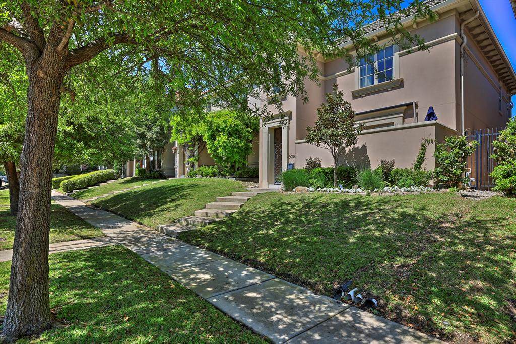 5004 Byers Avenue - Photo 1