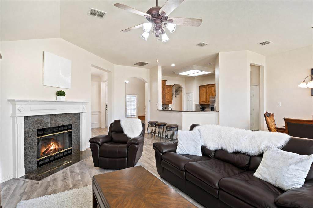 2653 Whispering Trail - Photo 1