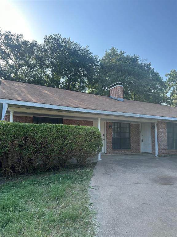 3906 Shallowford - Photo 1