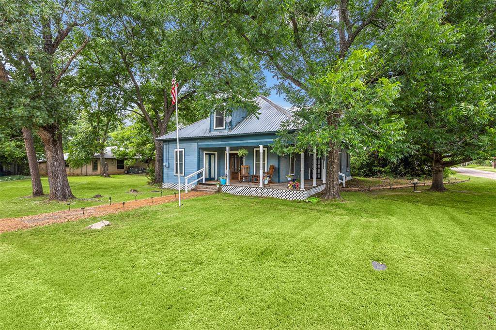 601 5th Street - Photo 1