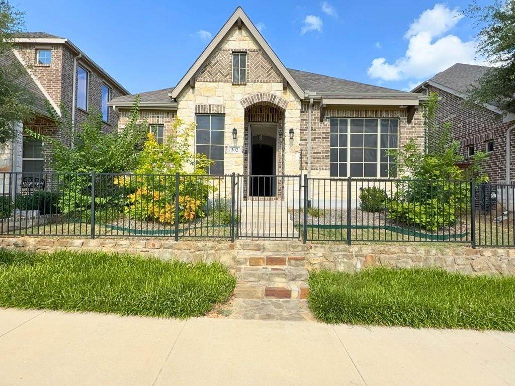 302 Julia Lane - Photo 1
