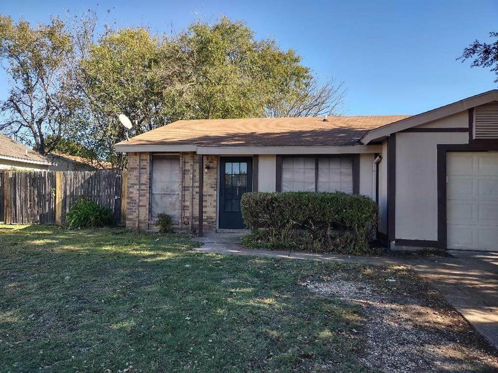 406 Vincent Street - Photo 1