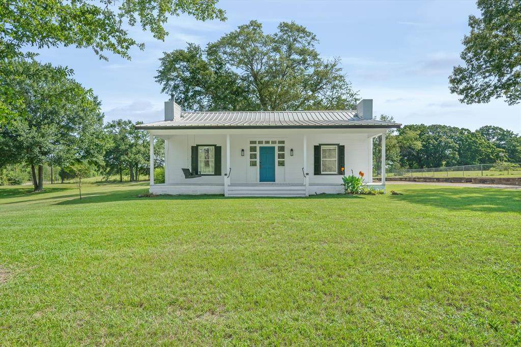 111 Vz County Road 3626 - Photo 1