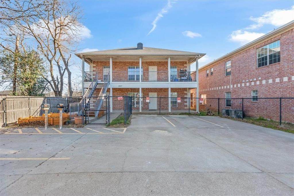 1907 17th Street - Photo 1