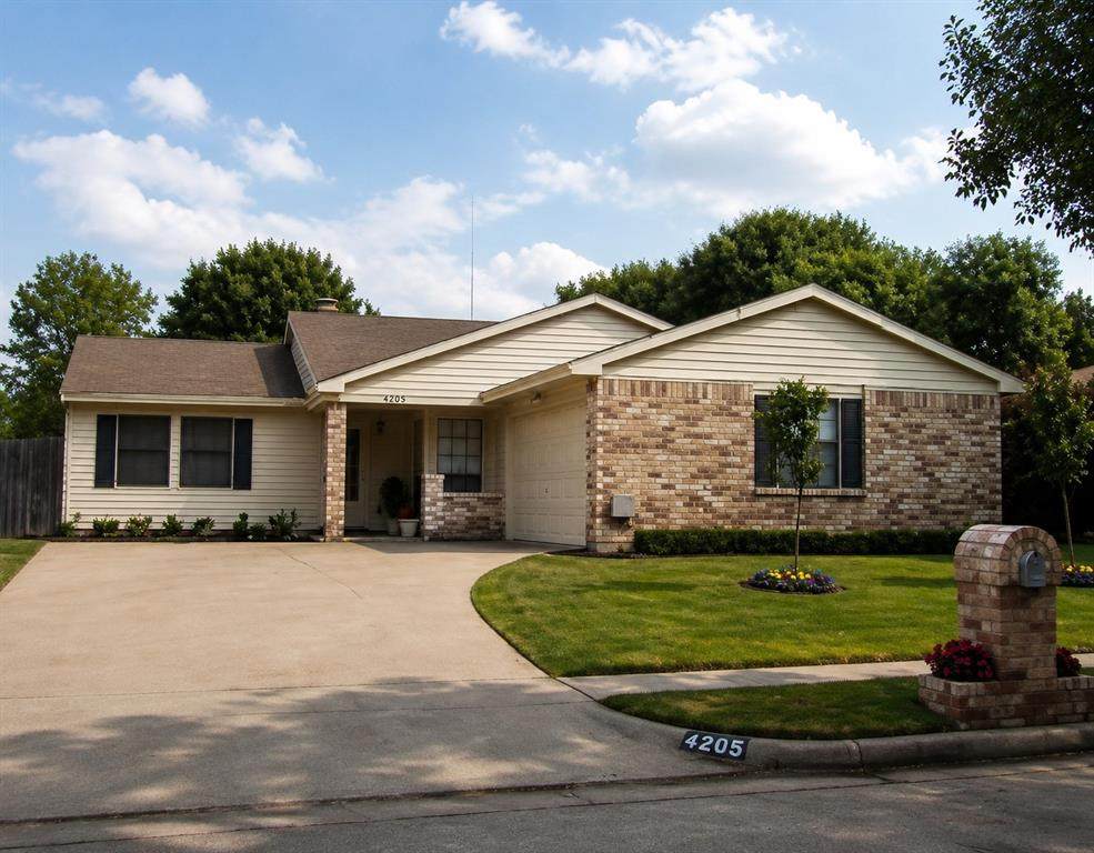 4205 Greencrest Drive - Photo 1