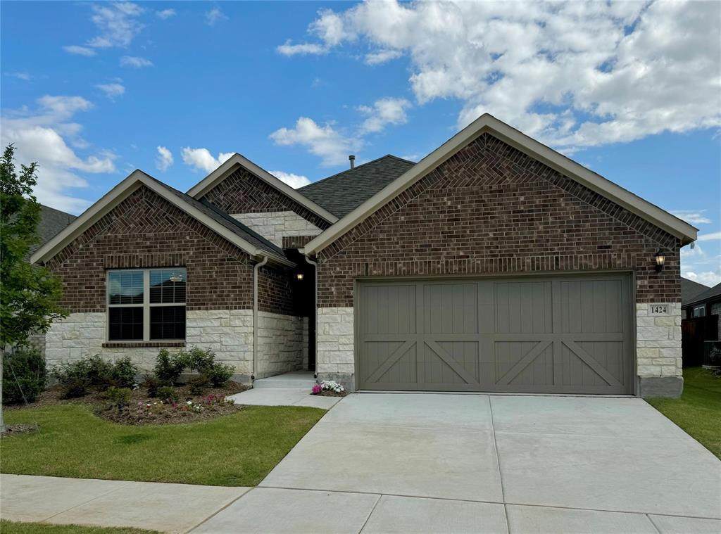 1424 Avalon Court - Photo 1