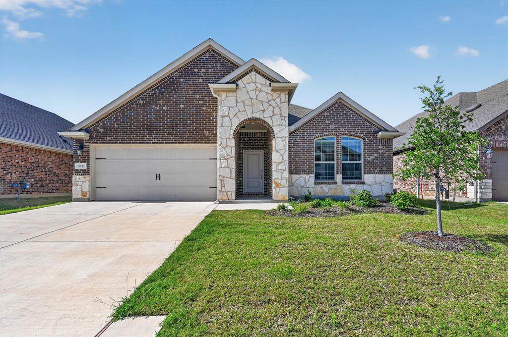 10121 High Grade Drive - Photo 1