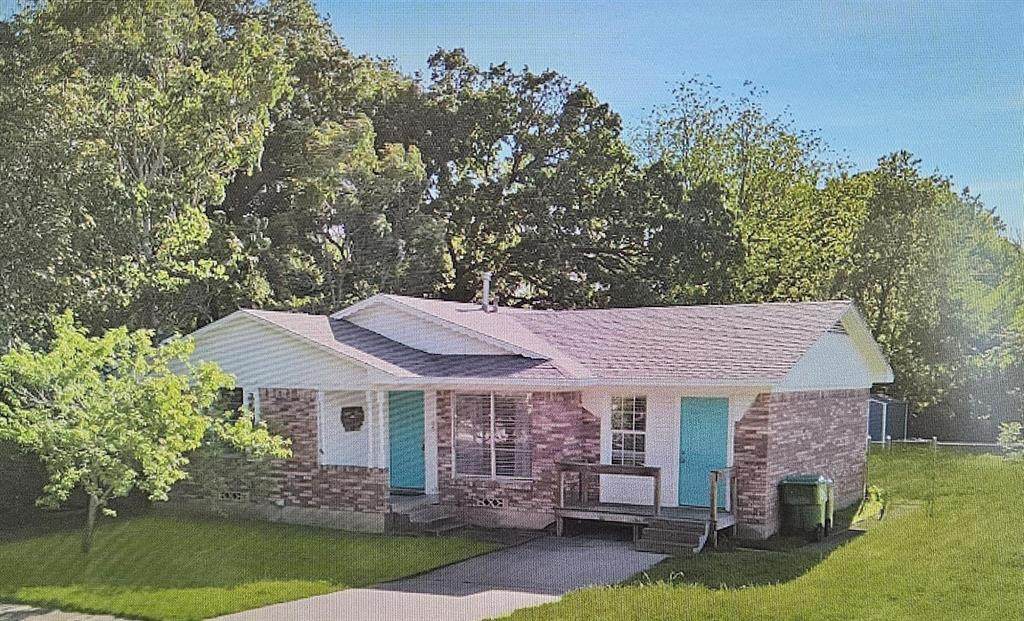 2017 Shawnee Street - Photo 1