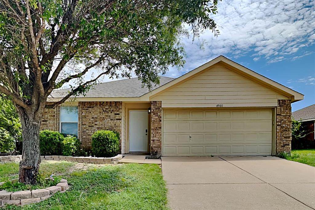 4900 Parkview Hills Lane - Photo 1