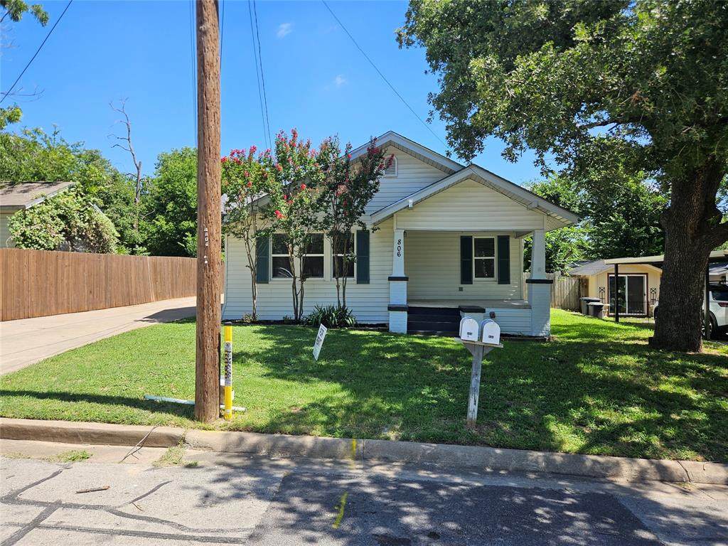 806 Spring Street - Photo 1