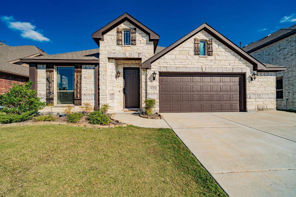 920 Bald Cypress Drive - Photo 1
