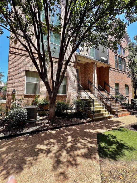 5808 La Vista Drive - Photo 1