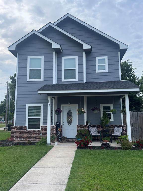 3720 Washington Street - Photo 1