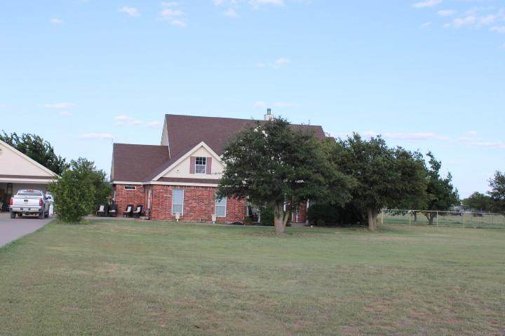 261 Fry Boulevard - Photo 1