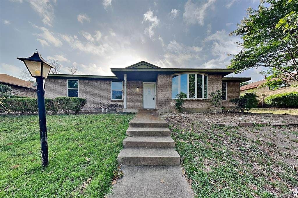 7624 Oak Garden Trail - Photo 1