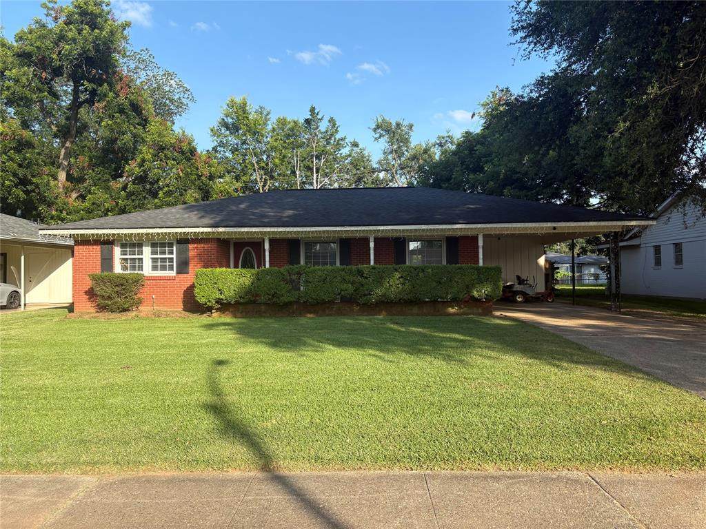 1115 Washington Street - Photo 1