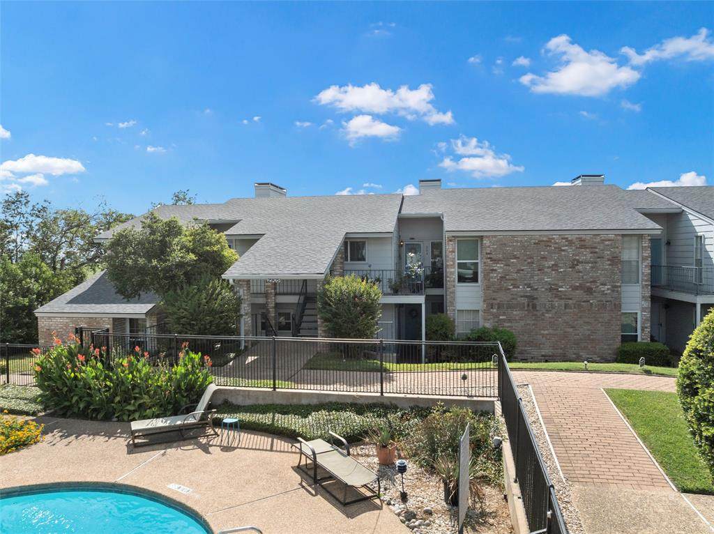2905 Lake Shore Drive - Photo 1