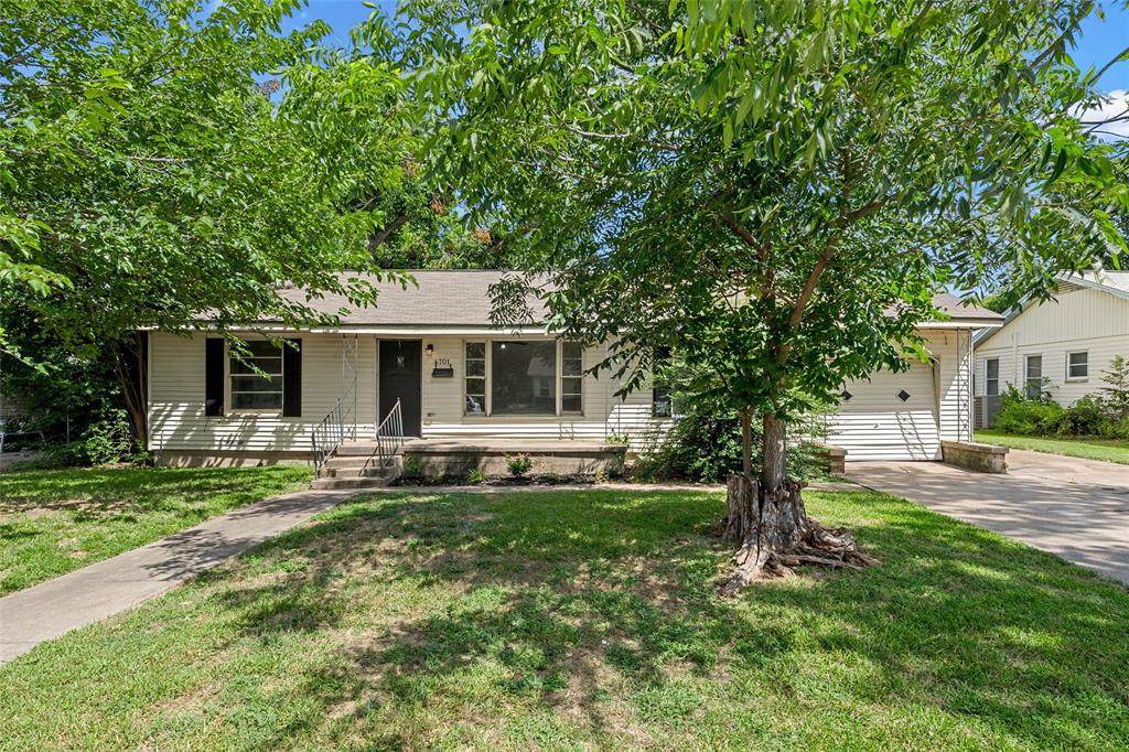 4701 Erath Street - Photo 1