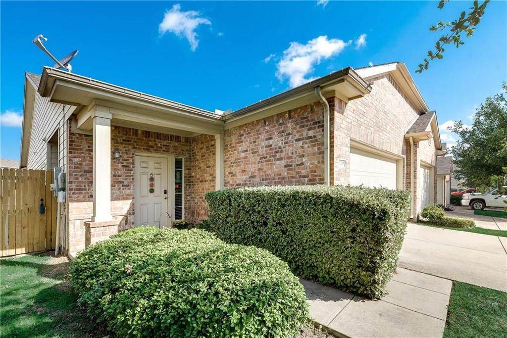 1237 Grand Central Parkway - Photo 1
