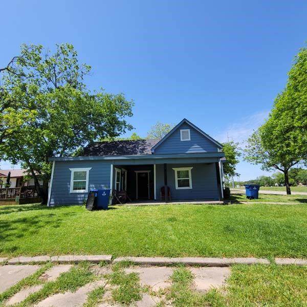 801 Main Street - Photo 1