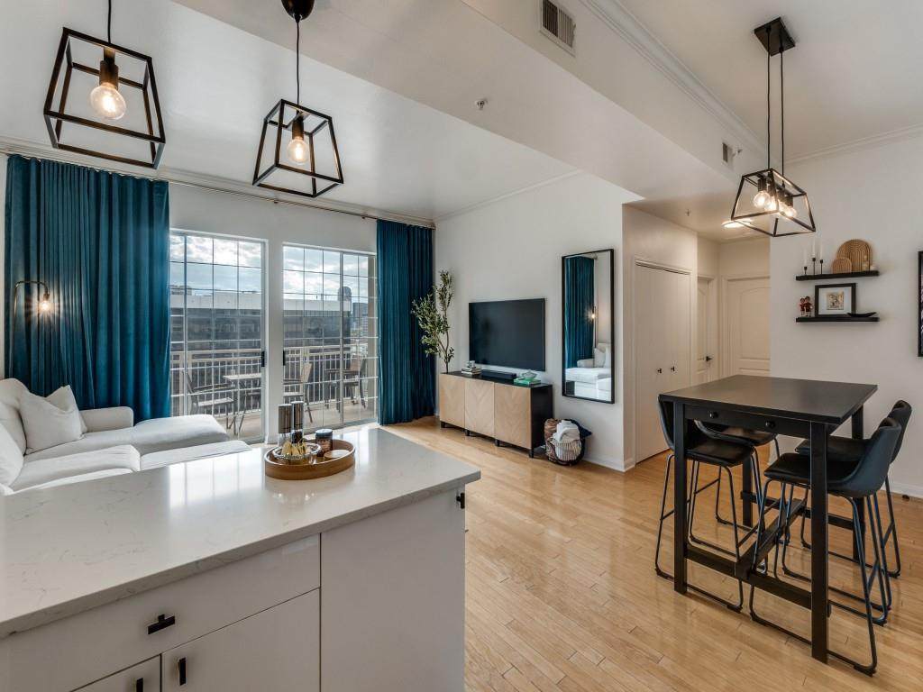 3225 Turtle Creek Boulevard - Photo 1