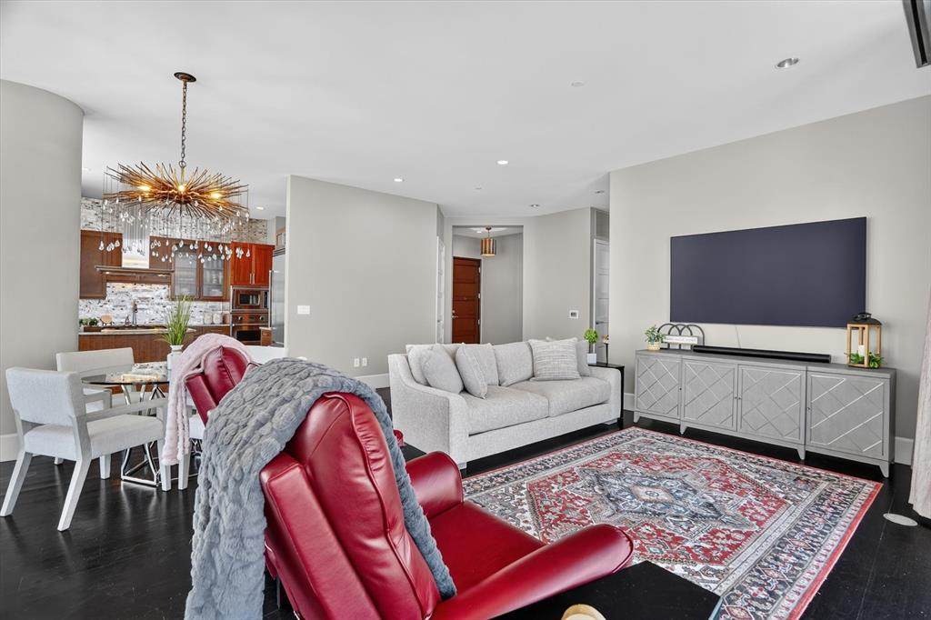 1301 Throckmorton Street - Photo 1