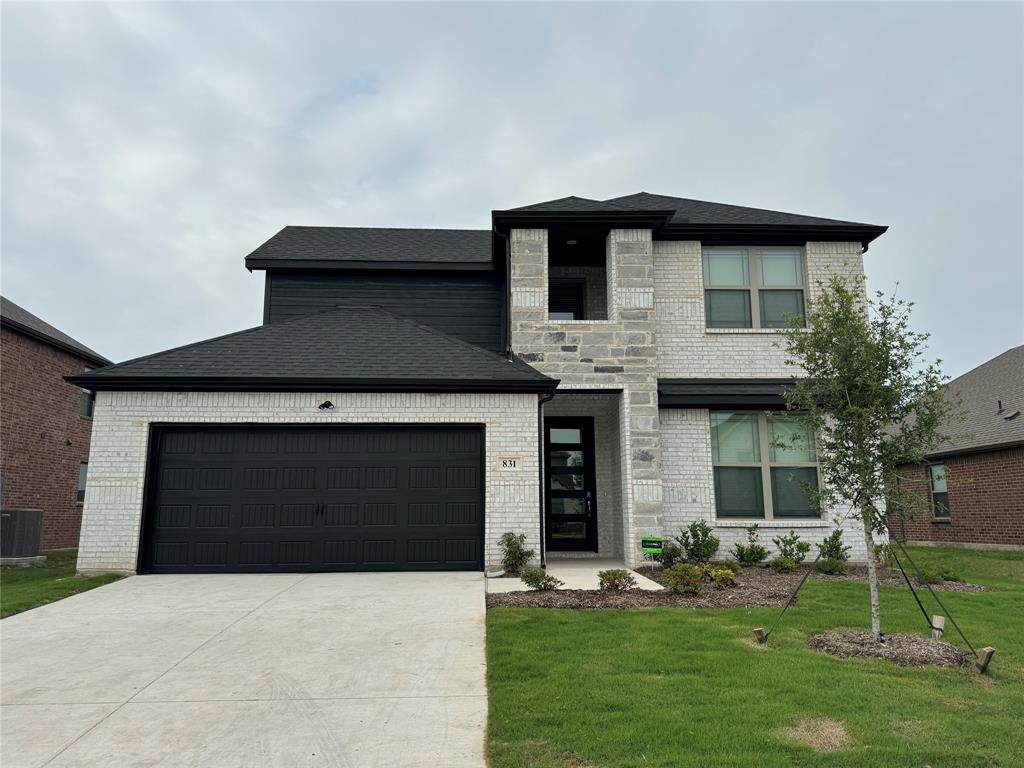 831 Rosebud Trail - Photo 1
