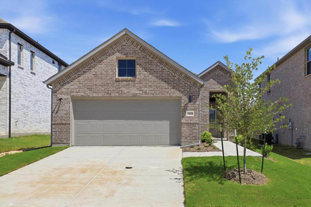 508 Green Grass Drive - Photo 1