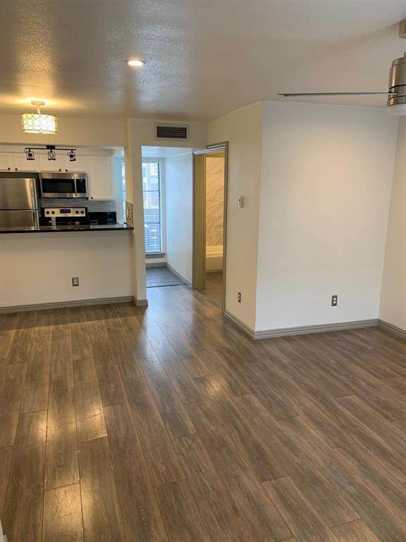 2800 Douglas Avenue - Photo 1