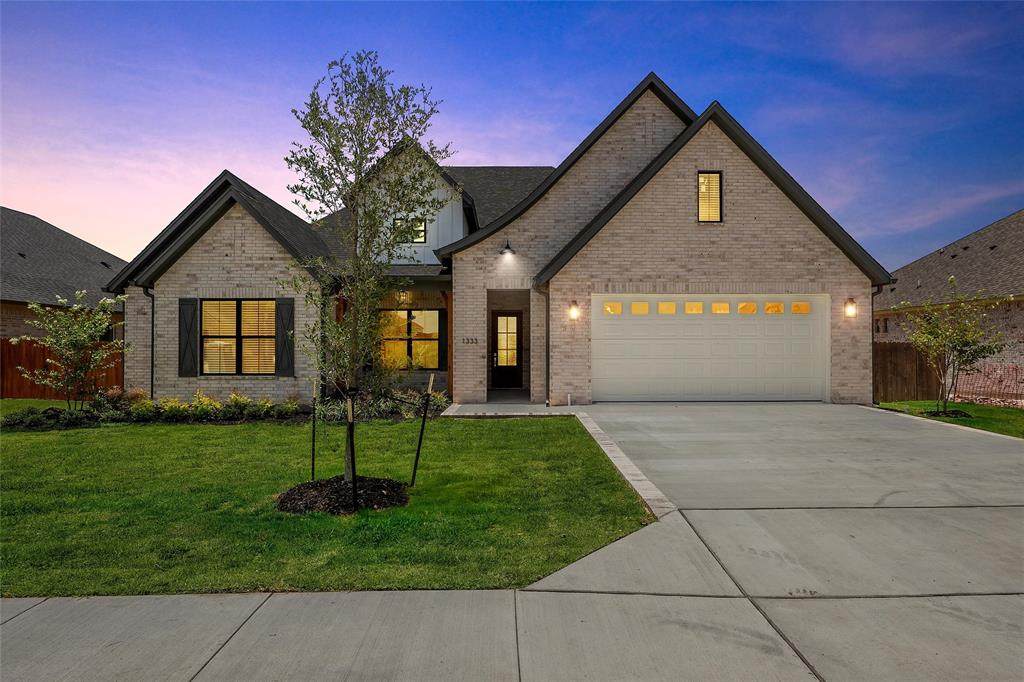 1333 Tahonta Drive - Photo 1