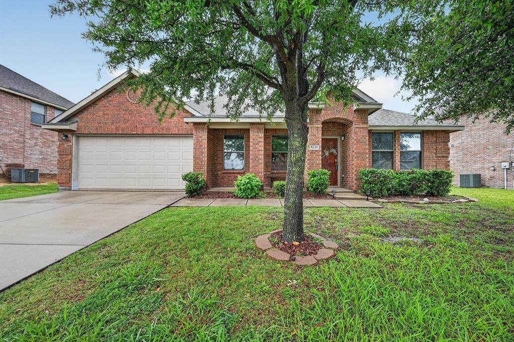 5640 Lincolnwood Drive - Photo 1